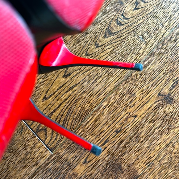 christian louboutin heels - Picture 12 of 17